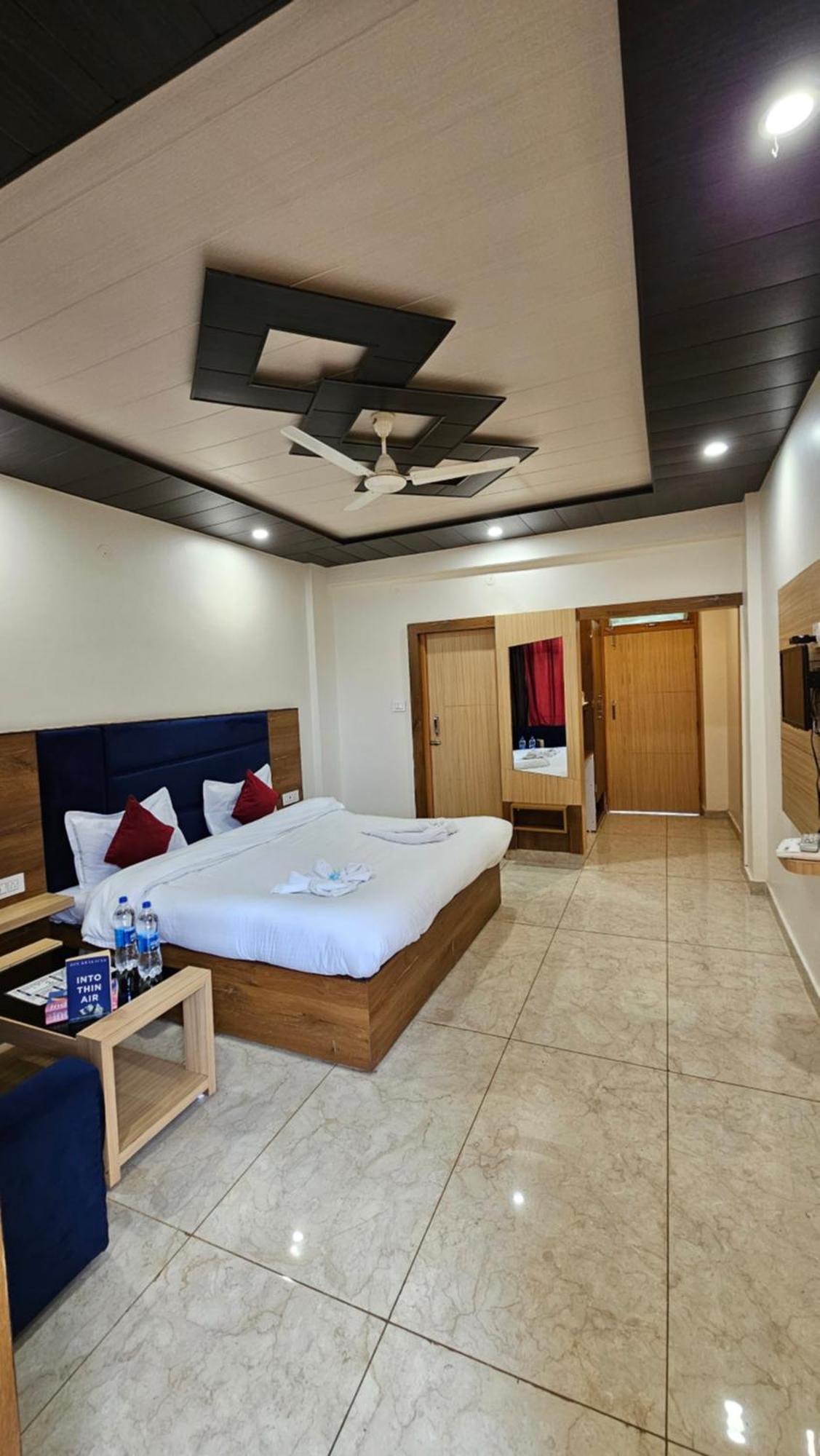 Green View Hotel And Restaurant McLeod Ganj Bagian luar foto