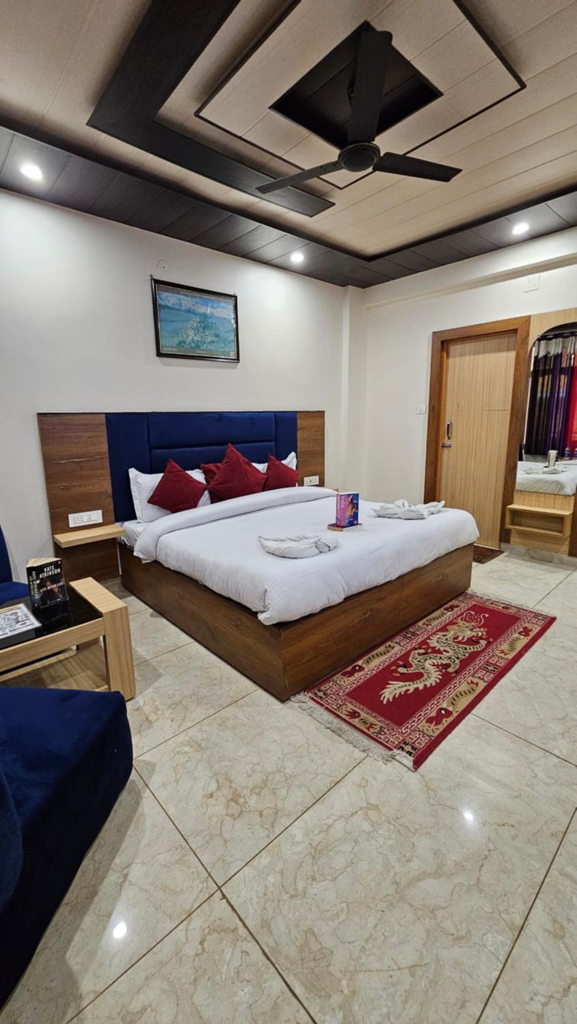 Green View Hotel And Restaurant McLeod Ganj Bagian luar foto