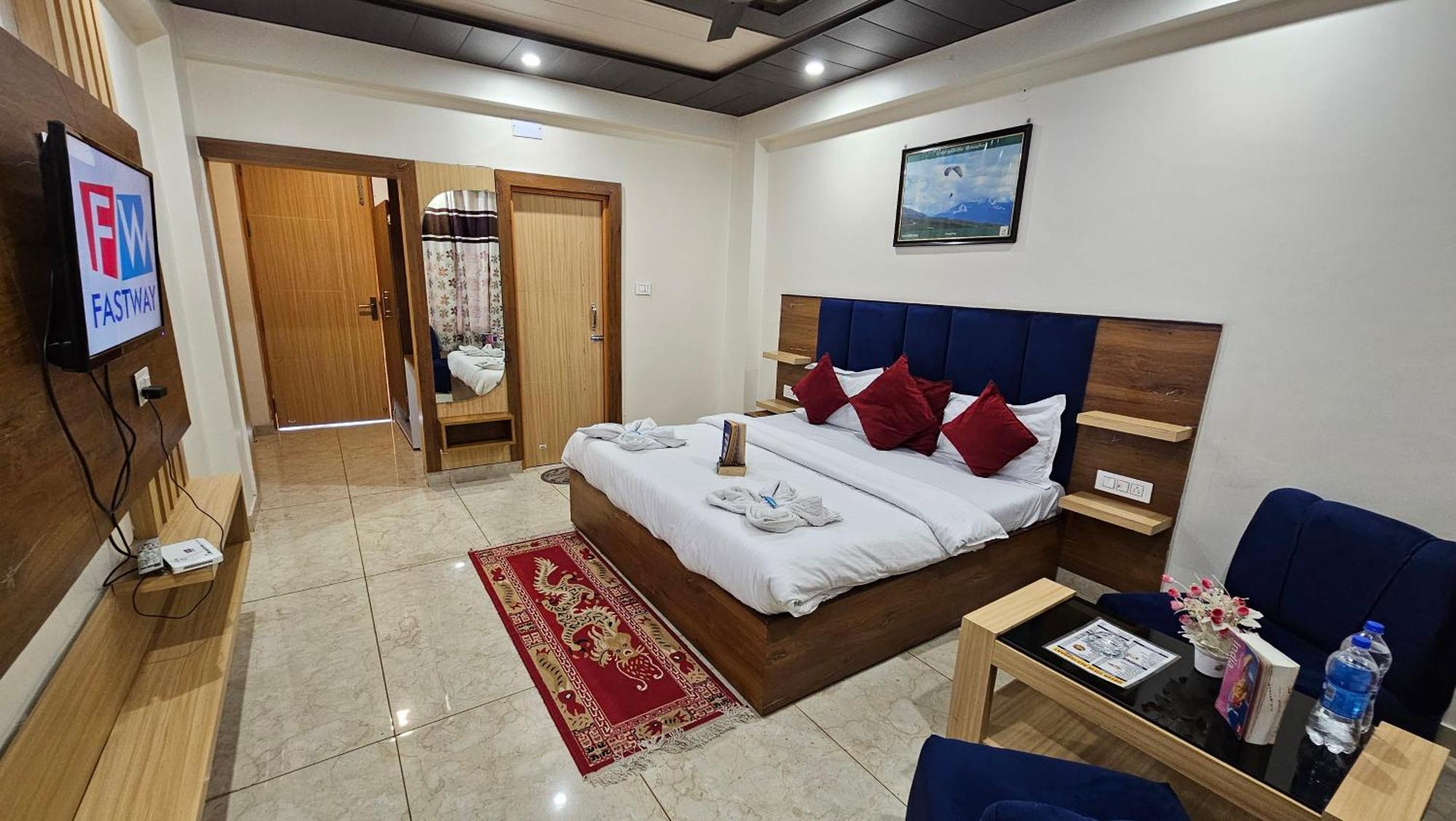 Green View Hotel And Restaurant McLeod Ganj Bagian luar foto
