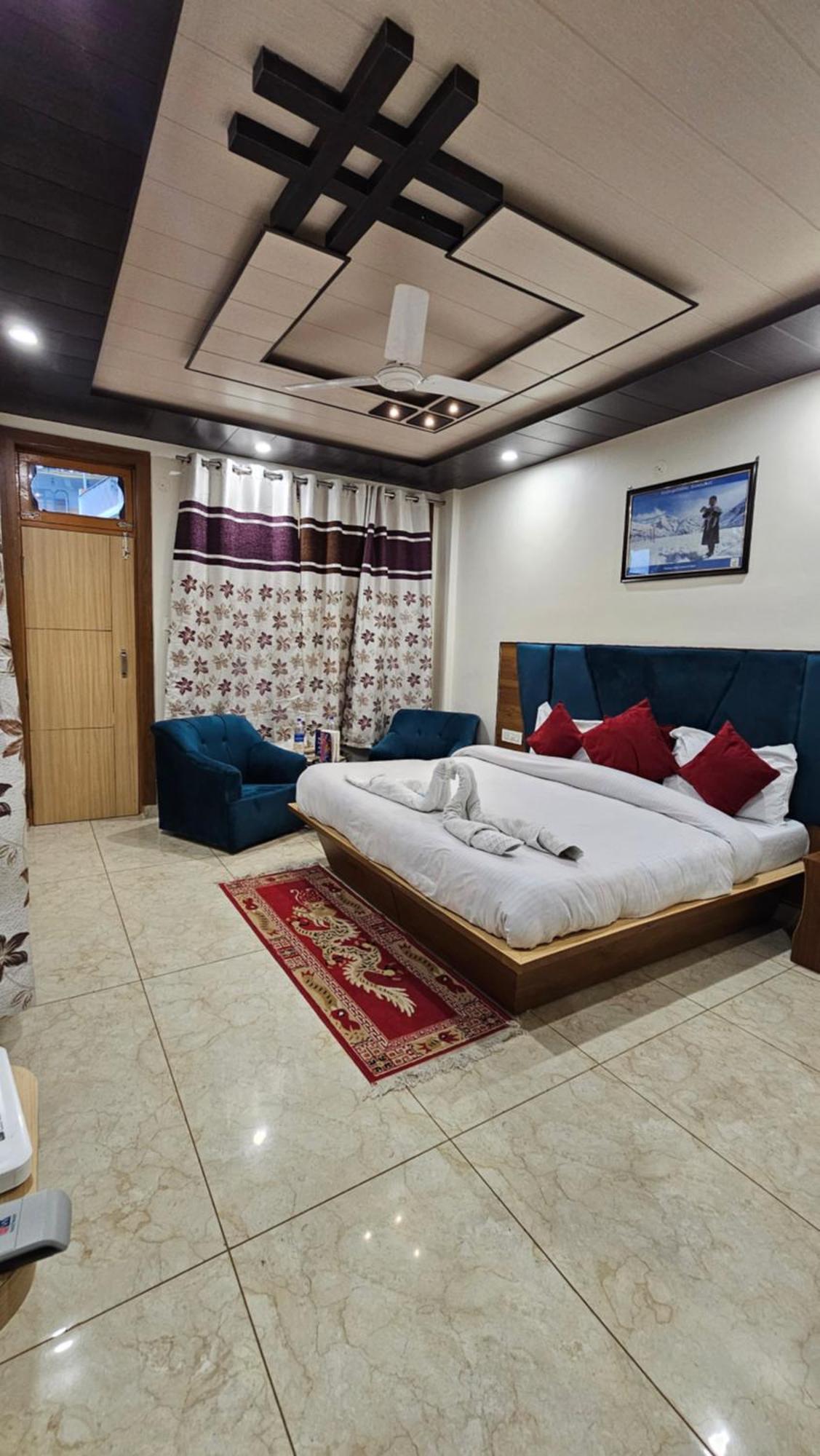 Green View Hotel And Restaurant McLeod Ganj Bagian luar foto