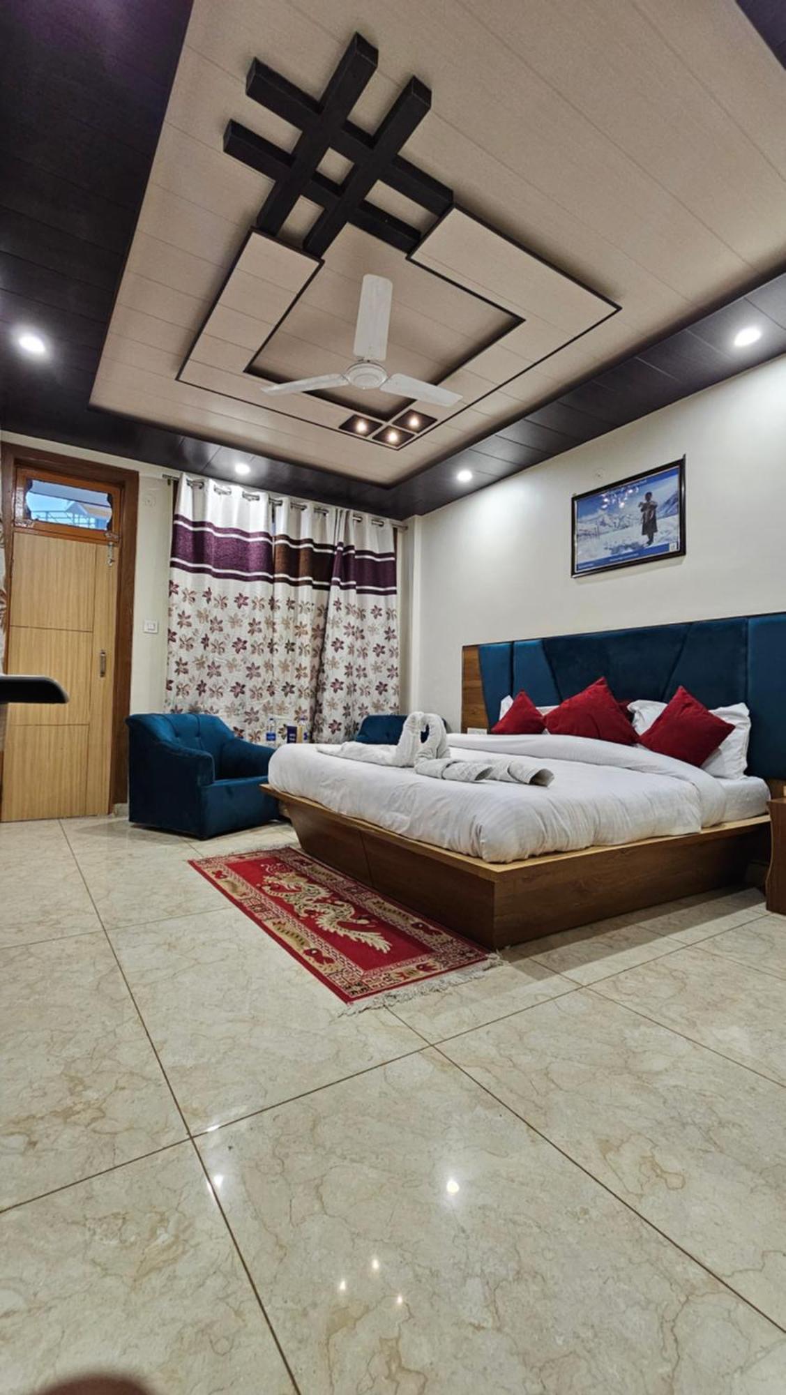 Green View Hotel And Restaurant McLeod Ganj Bagian luar foto