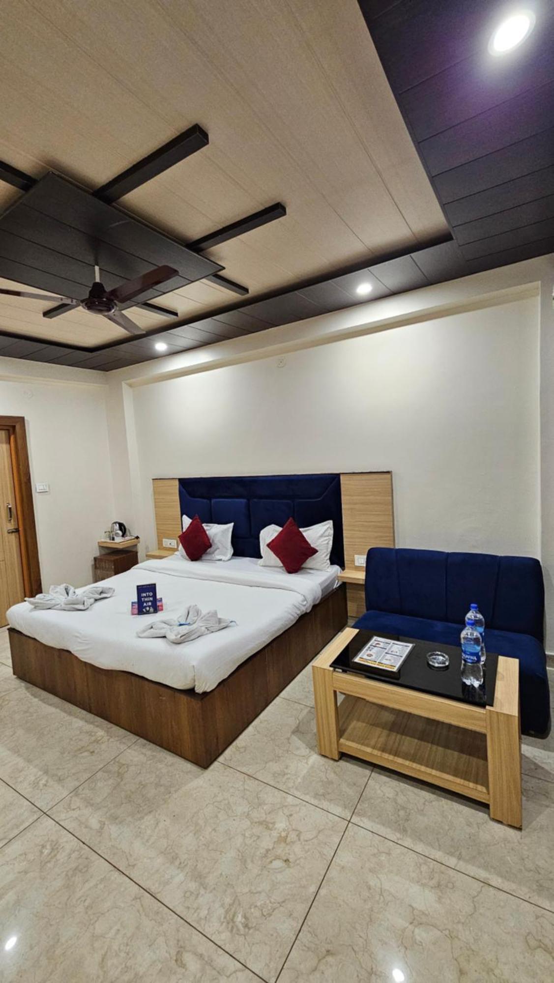 Green View Hotel And Restaurant McLeod Ganj Bagian luar foto